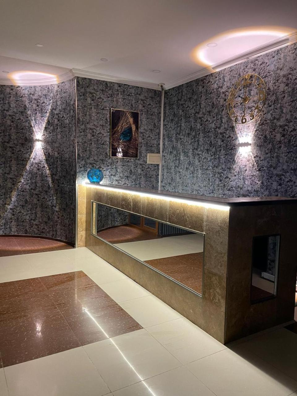 Hotel Like ティビリシ エクステリア 写真